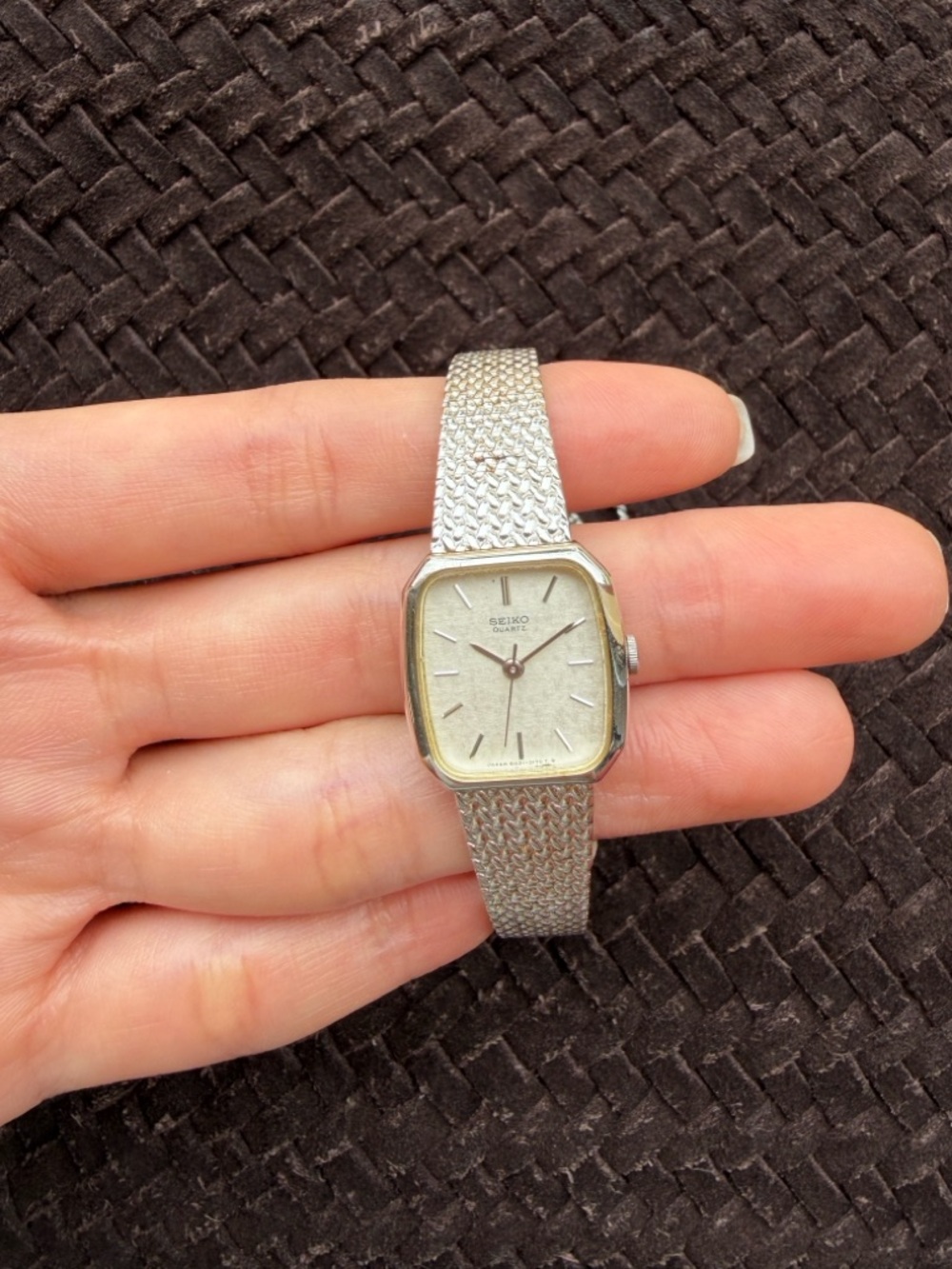Seiko Silver Women's Mesh Bracelet Rectangular Watch